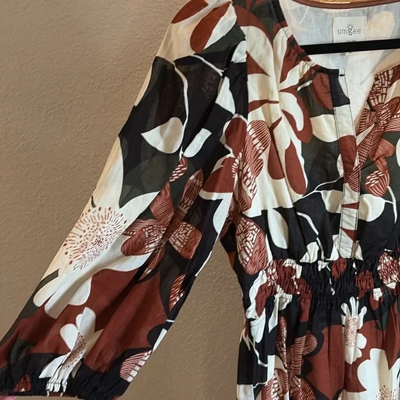 Umgee Floral Print Dress with 3/4 Sleeves/ Size Medium - Picture 3 of 8